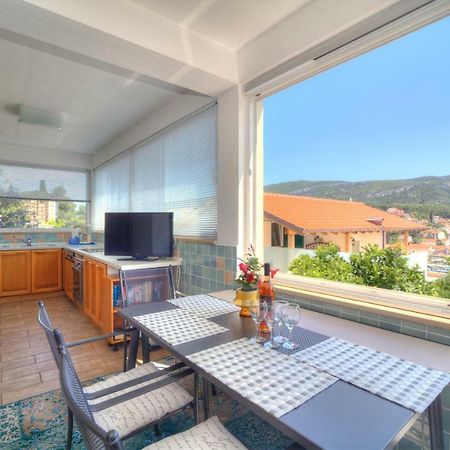 Apartments Villa Rojnica Jelsa  Eksteriør billede
