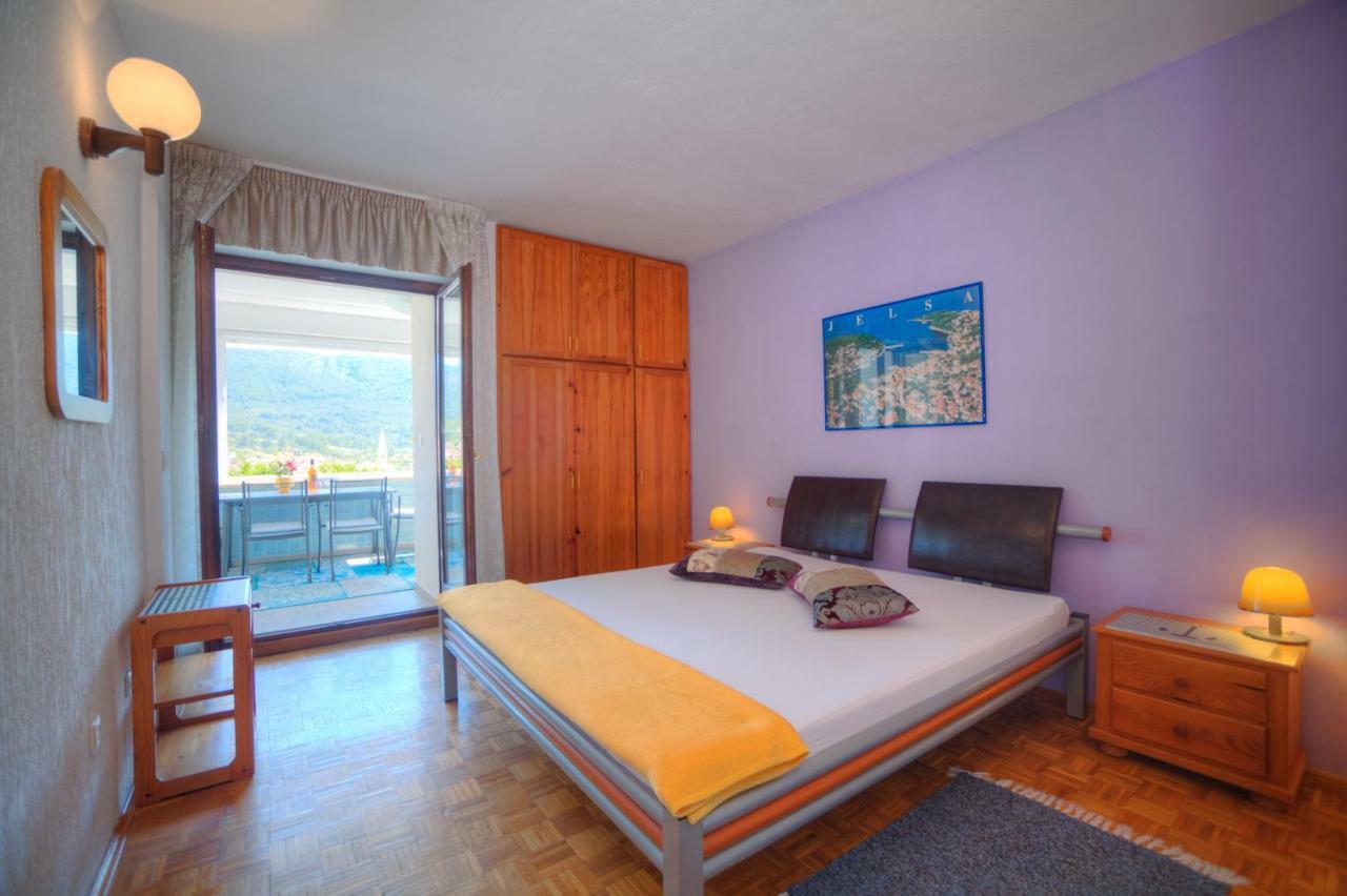 Apartments Villa Rojnica Jelsa  Eksteriør billede