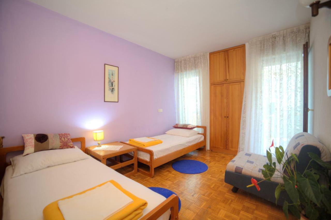 Apartments Villa Rojnica Jelsa  Eksteriør billede