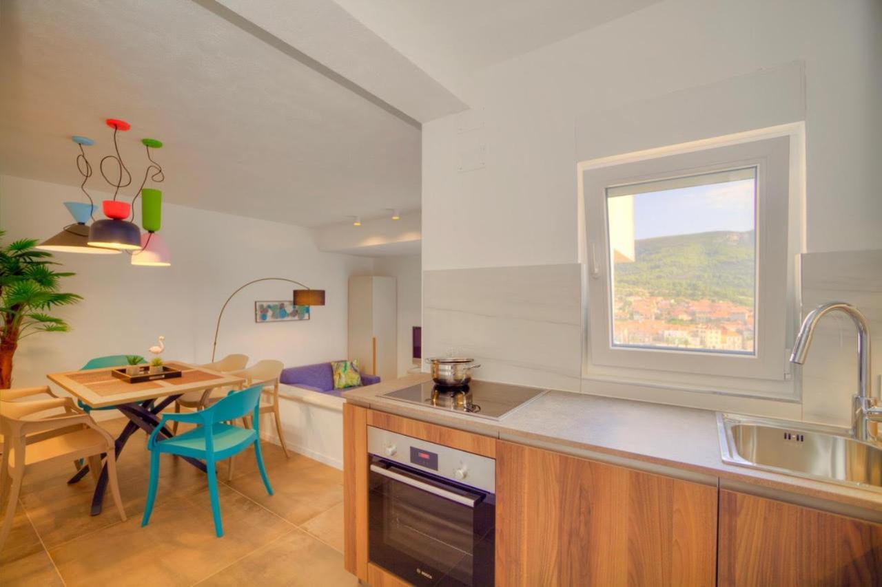 Apartments Villa Rojnica Jelsa  Eksteriør billede